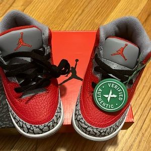 Jordan 3 Retro SE- 7C